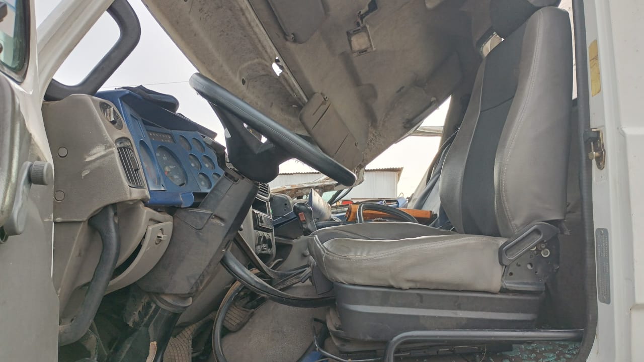  Volkswagen 17 220M 2001    EN DESARME